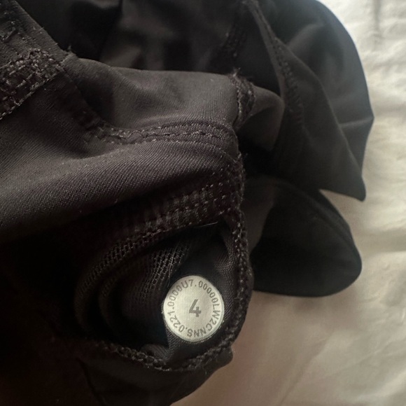 lululemon Stash It Bra - Picture 7 of 10